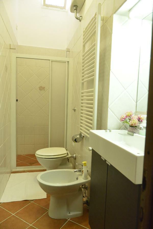 La Passerella Apartment Lucca Luaran gambar